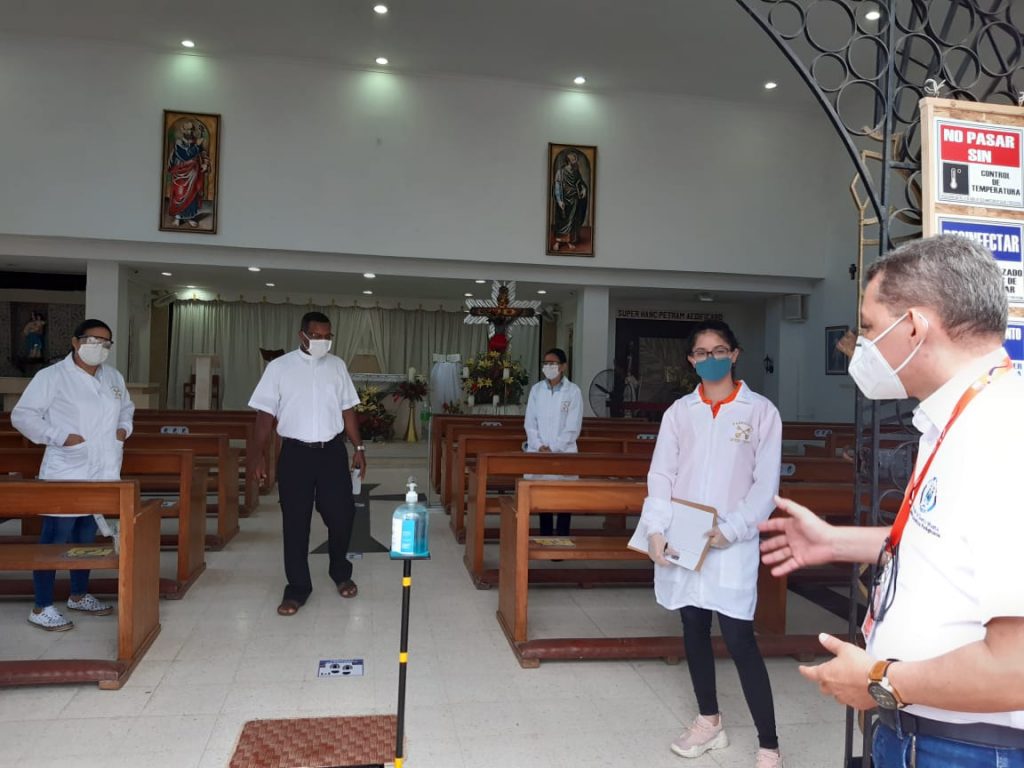 Autoridades verifican el cumplimiento de los protocolos de bioseguridad en iglesias y templos