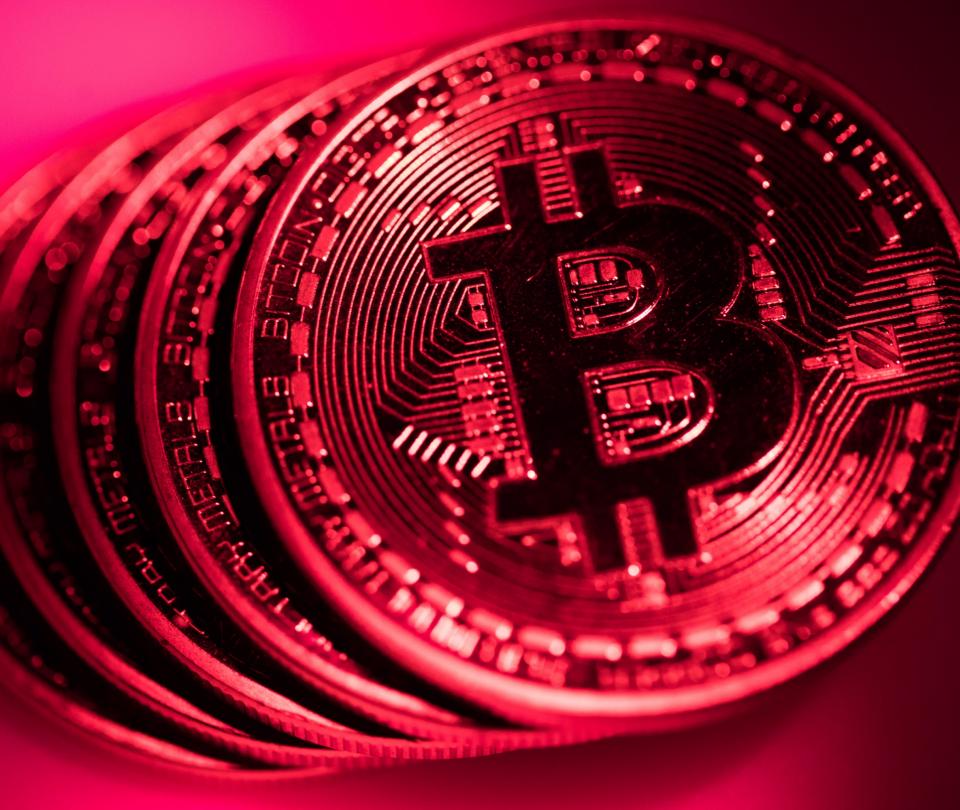 El bitcoin registró precios menores a los 40.000 dólares tras 4 meses