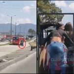 Habrían subido un coche con bebé a un mototaxi y se metieron al carril de Transmilenio, hay indignación en Bogotá