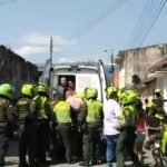 Heridos dos policías con arma de fuego por intentarlos robar