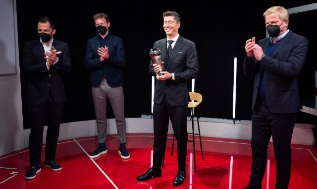 Lewandowski repitió como The Best y Cristiano recibió un premio especial