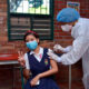 Llevan la vacunación anticovid  a los colegios de Valledupar