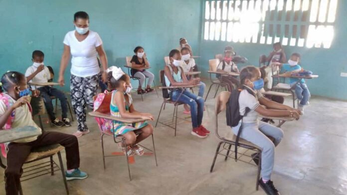 Más de 100 mil estudiantes del departamento de Sucre regresan a clases este lunes
