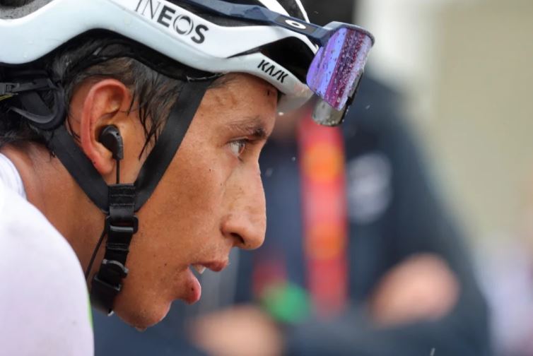 Por las carreteras de Cundinamarca Egan Bernal se prepara para competir en Europa