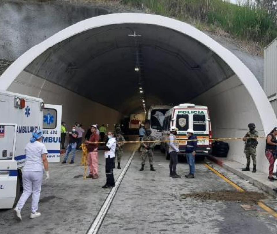 Siguen los trancones en el alto de La Línea tras accidente en túnel