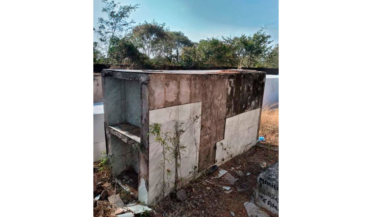 Vicioso dejan sin cruces las tumbas  en el cementerio de Mariangola