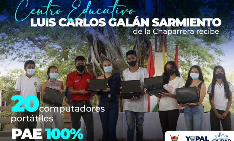 20 computadores portátiles fueron entregados a alumnos del colegio Luis Carlos Galán Sarmiento de la Chaparrera