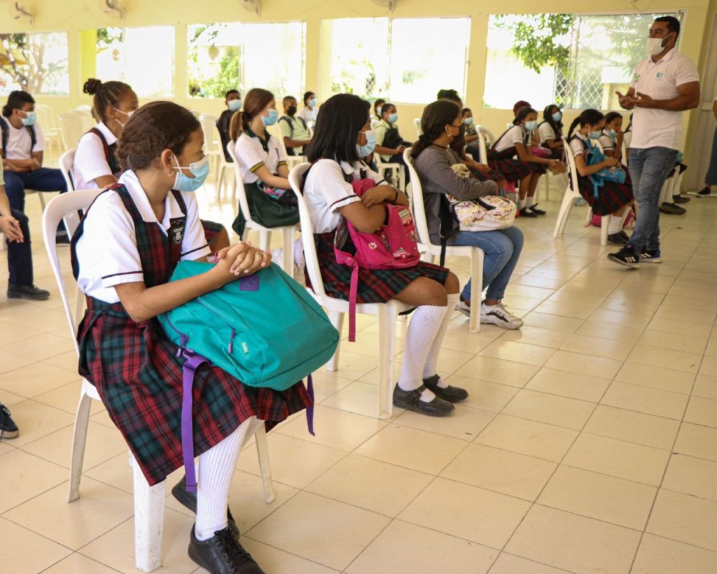 Con talleres educativos, Corpamag inició actividades de la campaña ‘Todos Somos el Río Manzanares’