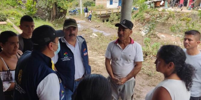 Coordinan acciones para atender a familias damnificadas de San Pablo