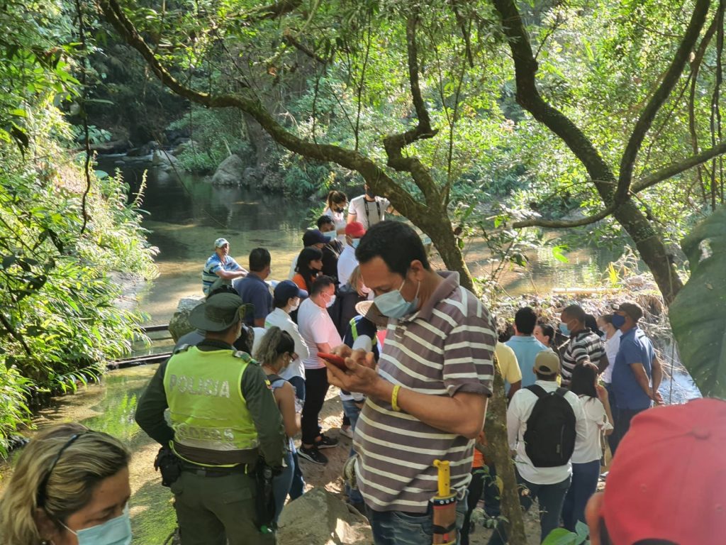 Corpamag, Essmar y Policía realizan controles en las captaciones de agua en Tigrera