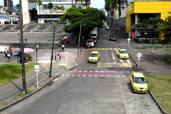 Empezarán a regir nuevas tarifas de taxis en Pereira, tras concertación con el gremio