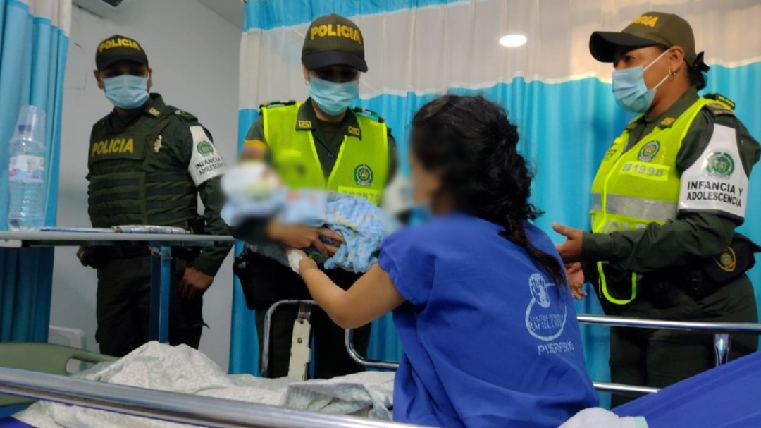 En Cartagena policía rescató bebé que fue raptada en una clínica