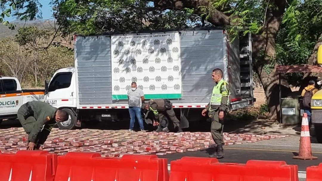 Golpe al narcotráfico en Santa Marta: cae un furgón cargado con cocaína