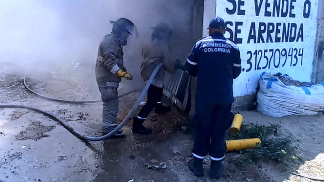 Incendio destruyó taller de electricidad en el sur de Cartagena