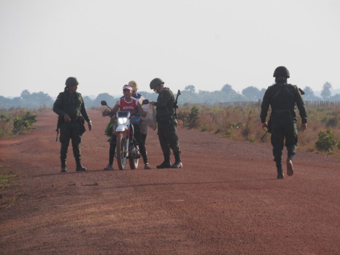 POLICÍA NACIONAL INTENSIFICA CONTROLES Y PRESENCIA EN LAS VÍAS DEL VICHADA