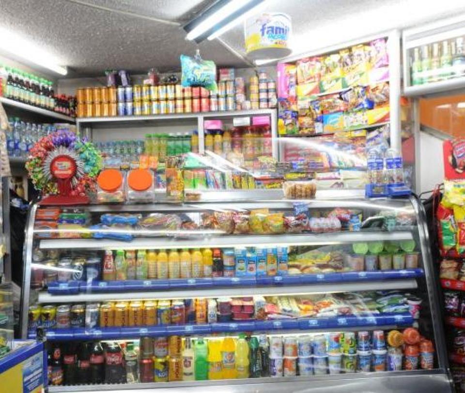 Tiendas, donde más compran los colombianos alimentos