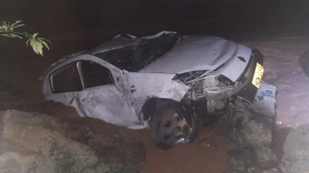Vehículo cayó a las aguas del río Sumapaz en Melgar, Tolima