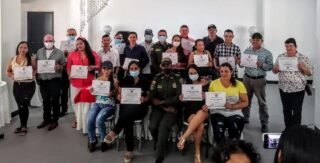 24 hombres y mujeres, fueron nombrados promotores de seguridad en Villanueva