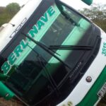 Autoridades reportan 17 heridos en choque de ‘mula’ con bus de Berlinas