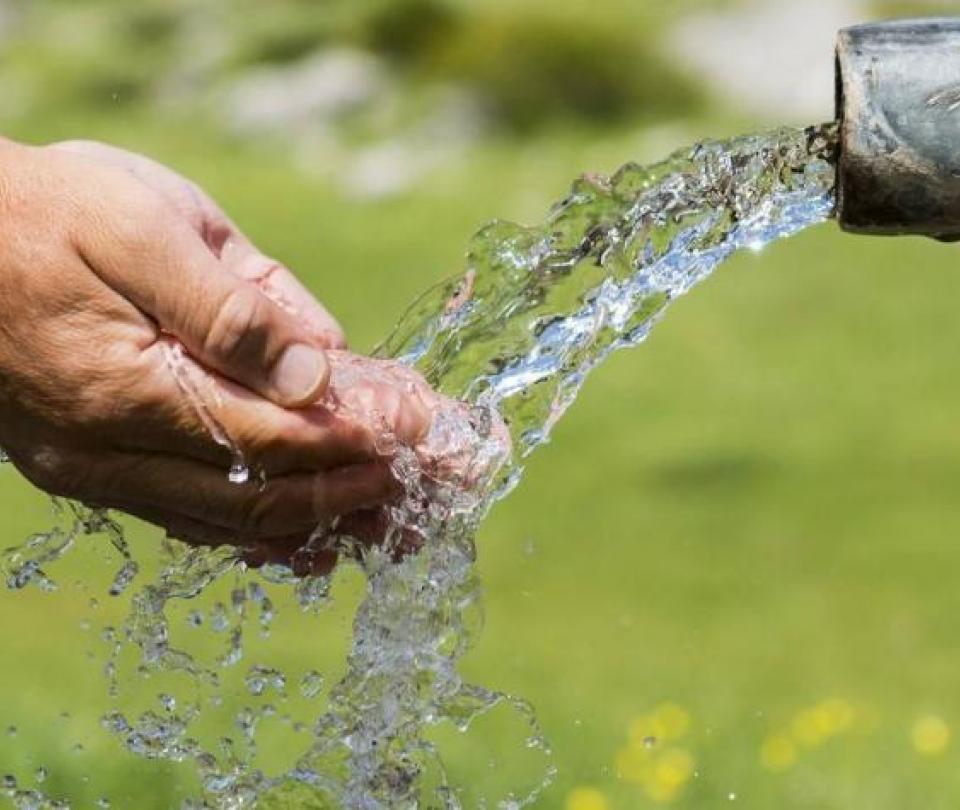 Cada 45 segundos un colombiano accede a agua potable