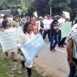 Comunidad de Guachaca sale a protestar por agua, colegios y falsos positivos