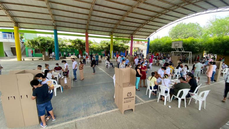 Córdoba cerró las mesas de votación en total calma