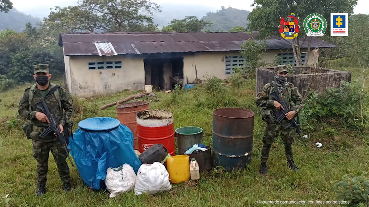 Destruidos cinco laboratorios e insumos para el procesamiento de narcóticos en Caquetá