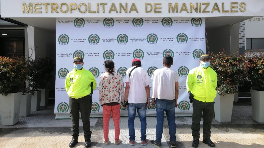 Fueron capturados presuntos autores de un robo en la Galería de Manizales