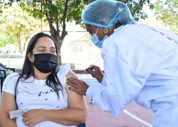 Jornada de vacunación por un Barrancas saludable realizó la administración
