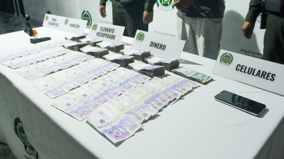La Policía en Ibagué capturó a dos fleteros y recuperó $49 millones
