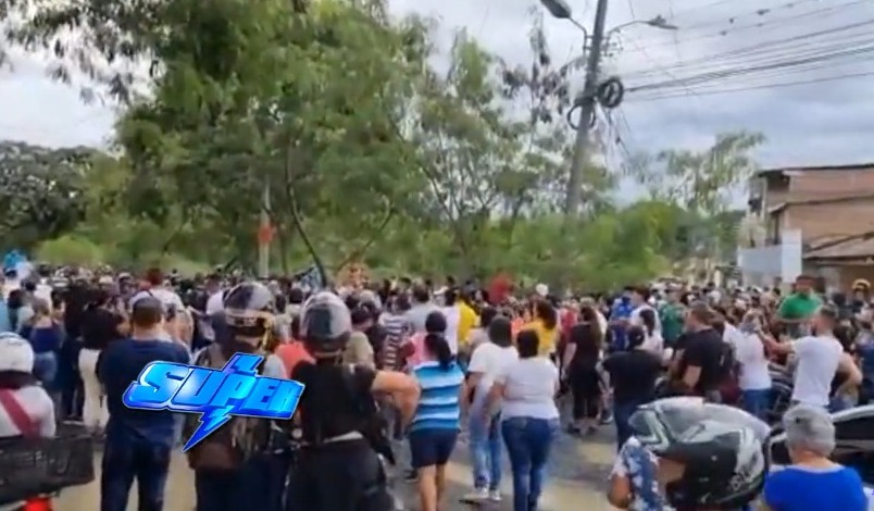 La comunidad de Ciudad del Campo protestó para exigir la mejora de las vías de acceso