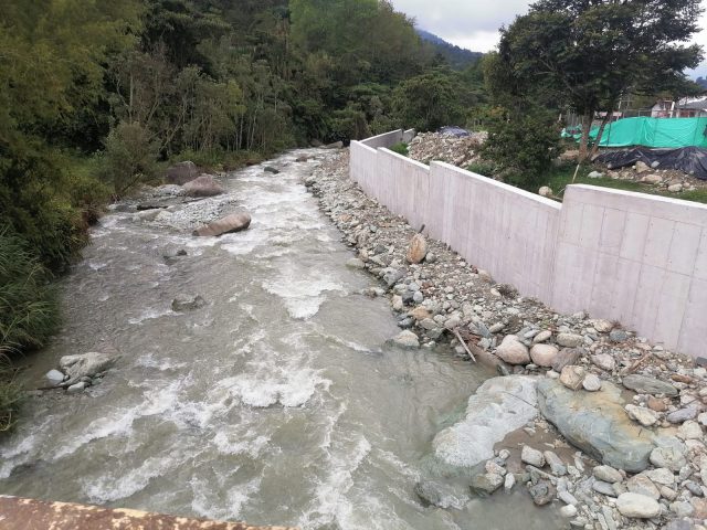 Más de 8.123 millones de pesos serán invertidos en la construcción de muros de contención en río Lejos de Pijao