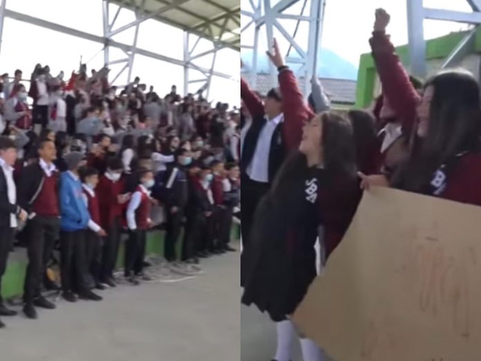Estudiantes protesta IE La Cruz