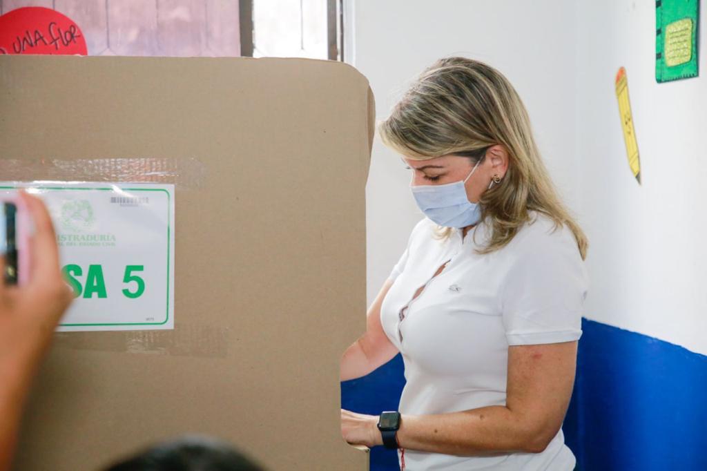 “Situación en Guachaca fue controlada, la jornada electoral avanzan con normalidad”: Virna Johnson