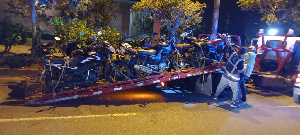 Una multa para infractores de piques de motos puede ser hasta de $4.000.000