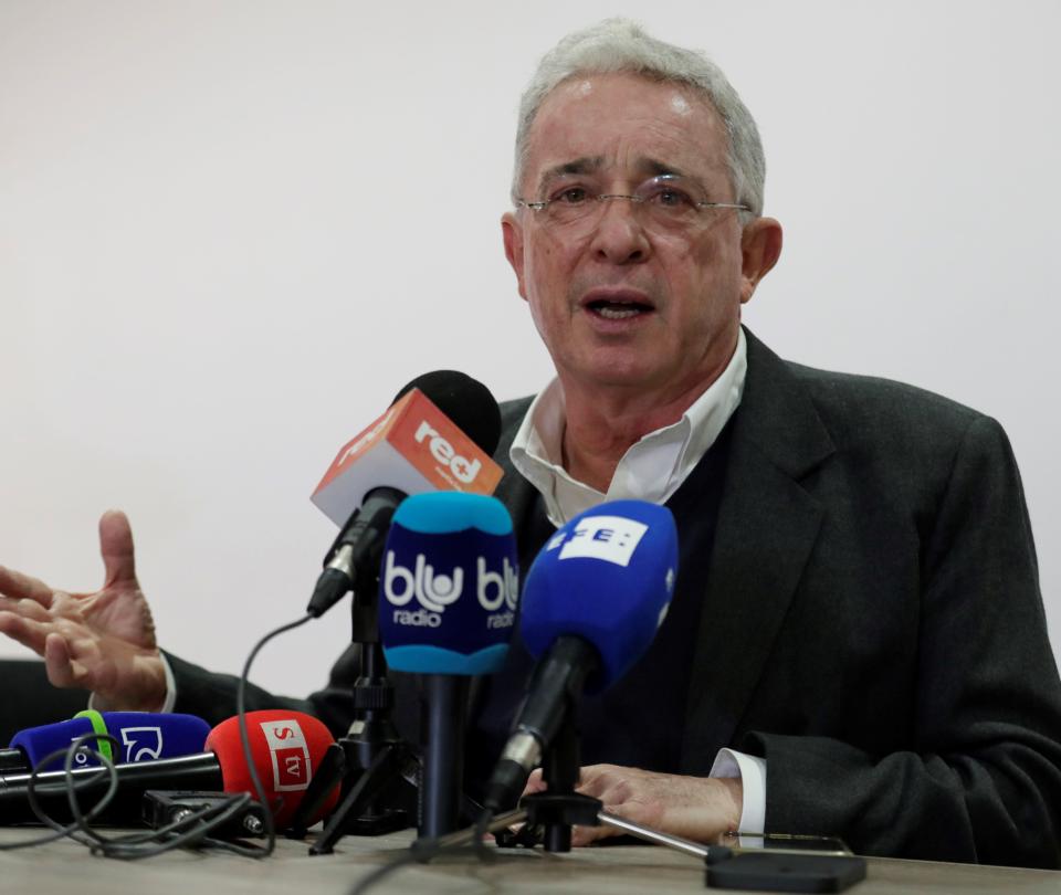 Uribe pide reconteo de votos y dice que no se puede aceptar resultado