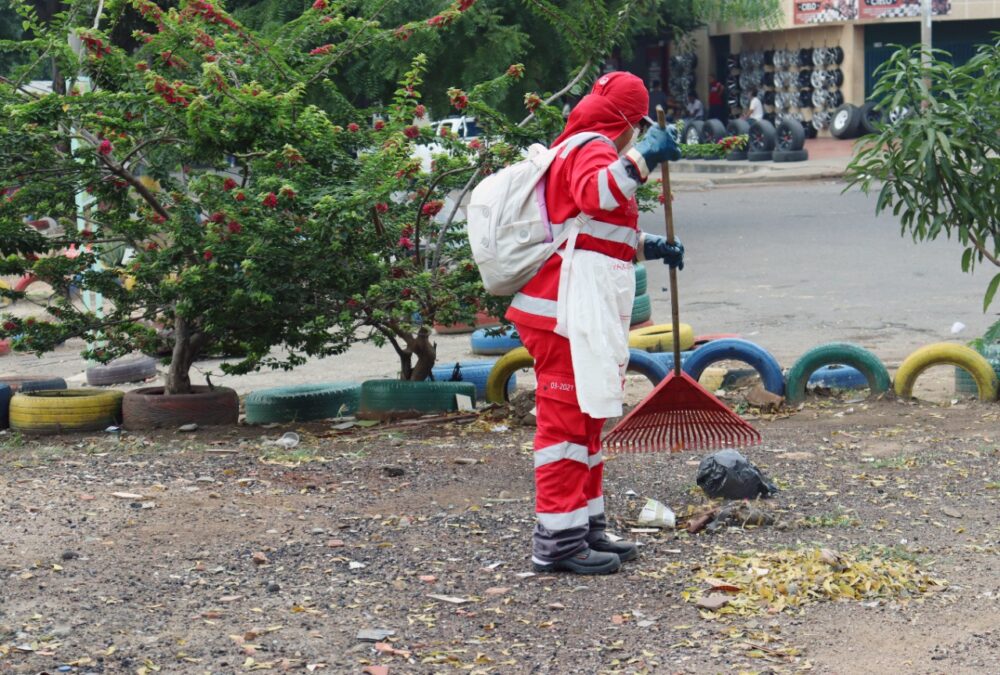 Alcaldía Lidera Limpieza De Puntos Críticos