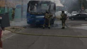 Bus de Sitp se incendió por un corto