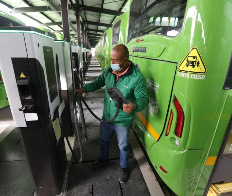 Colombia está a las puertas de llegar a los 1.000 buses eléctricos