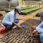 Los compromisos acordados incluyen la construcción y dotación de un nuevo puesto de salud y actividades ambientales como, el programa de estabilización de suelos y la implementación de un vivero de plantas nativas.