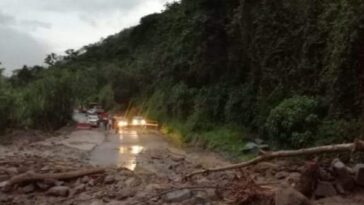 Derrumbe en la vía Felisa – La Pintada afectaría tubería de Ecopetrol