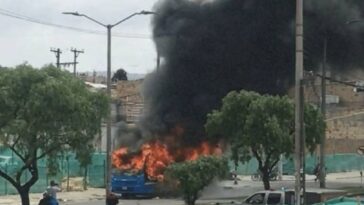 Este viernes se incendió un bus del STIP en Bogotá