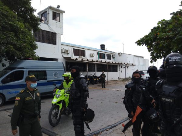 Internos de la cárcel de Riohacha se enfrentaron.