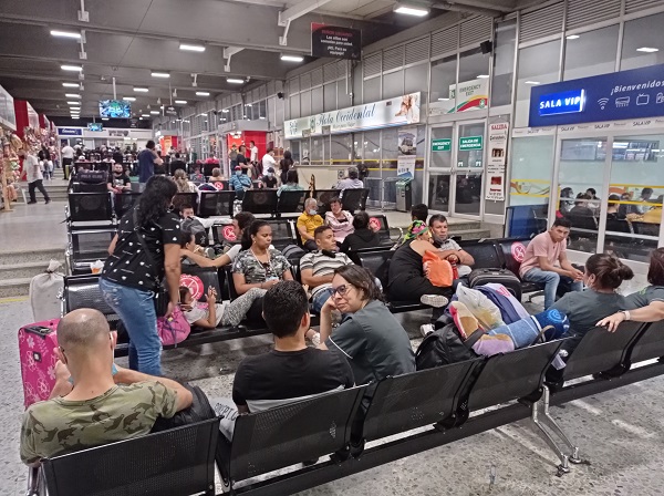 Masiva presencia de viajeros en el Terminal de Transportes de Pereira