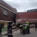 Pánico en Ciudad Bolívar por tractomula que impactó contra una casa