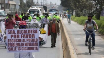 Protestas por “trancones” sobre la calle 13 de acceso a Bogotá