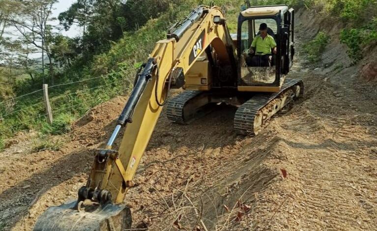 Se realizan adecuaciones y mantenimientos a vía alterna de acceso a Támara