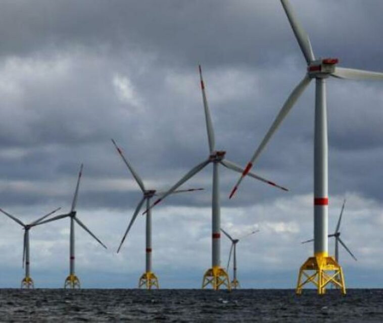 Allanan el camino para la energía eólica en el mar