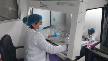 Buscan la reacreditación del laboratorio de salud pública de Caldas para el análisis microbiológico de aguas