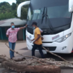 Comunidades bloquean la vía hacia Tierralta y Valencia